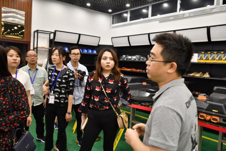 全国主流网络媒体探访重庆电子工程职业学院产