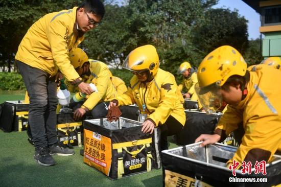 中国外卖用户达3.58亿 多方发力共保网上“舌尖安